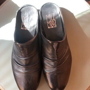 Mix Mooz black leather mules